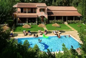 Corfu Club Apartments - Basseng