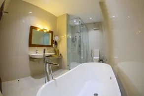 Allure Yala Luxury Suites by Allure Leisure - Bathroom