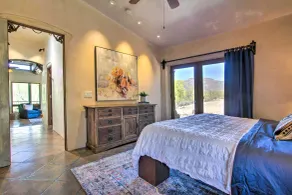 Close to Trails! Phoenix Gem w/ 2-tier Patio & BBQ - Innvendig