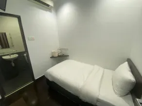 Hotel O Friend - Badezimmer