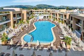 White Olive Elite Laganas - Piscina