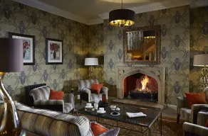 Pennyhill Park Hotel and Spa - Siddeområde i lobbyen
