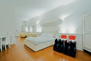 Avanguardia Art Club - Quarto