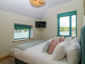 Britannia Crossings Cottage - Camera
