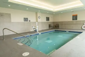 La Quinta Inn & Suites by Wyndham Lake City - Piscine