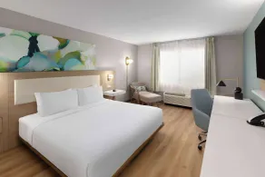 Wyndham Garden Louisville KY - Room
