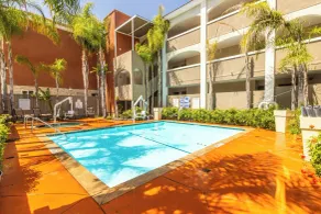 Holiday Inn Express Anaheim West by IHG - Pool