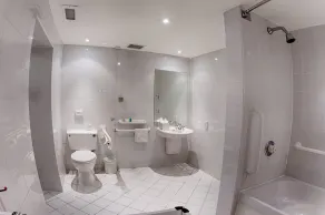 Holiday Inn London - Heathrow M4,Jct.4 by IHG - Zimmer
