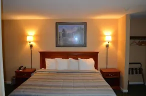 Hyannis Host Inn - Chambre