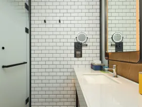 Aloft by Marriott Xiamen Xiangan - Bathroom