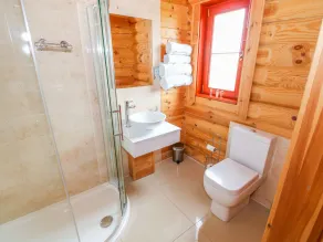 Willow Lodge, GREETHAM, RUTLAND - Baño