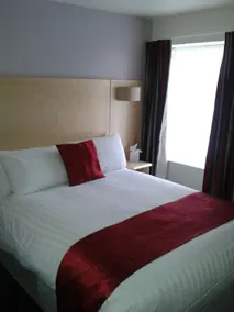 Cambridge Hotel Waterfront - Habitación