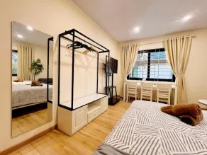 LushStay Hanoi Train Street Central Hoan Kiem - Camera