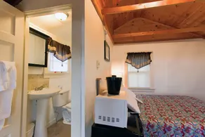 Half Moon Motel & Cottages - Chambre