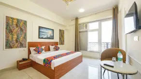 Hotel Golden Petals  - Zimmer