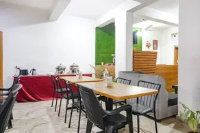 FabHotel White House Inn - Ristorante