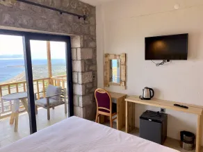Assos Karadut Taş Otel - Room