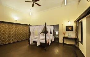 The Wild Retreat - Room