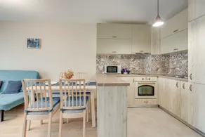 Bright and Newly Refurbished Apartment Near Center - Cucina privata