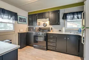 Rhinelander Vacation Rental w/ Yard on Venus Lake! - Interiør
