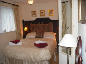 Dolphin Guest House - Værelse