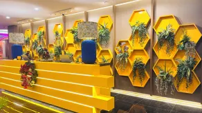 Yellow Bee Resort Cililitan - Reception