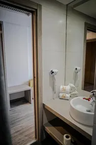 AZ hôtel des arts - Badrum