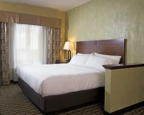 Holiday Inn Express Hotel & Suites Youngstown North-Warren/Niles by IHG - Chambre