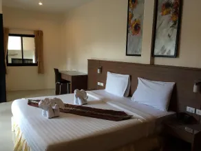 Royal Waves Hotel - Quarto