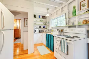 4 Mi to Lake Raponda! Secluded Family Cottage - Interior