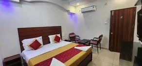 HOTeL DVR GRAND - Chambre