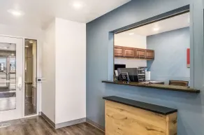 WoodSpring Suites Bentonville - Lobby