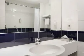 Days Inn by Wyndham Telford Ironbridge - Salle de bain