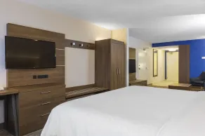 Holiday Inn Express Hotel & Suites North Bay by IHG - Chambre