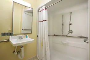 MainStay Suites Detroit Farmington Hills - Salle de bain