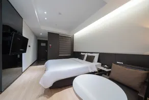 Ramada by Wyndham Yongin - Room