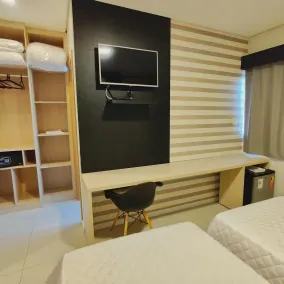 Mogano Express Hotel - ELETROPOSTO - Room
