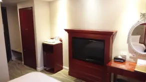 MRT Hotel - Vue de la chambre