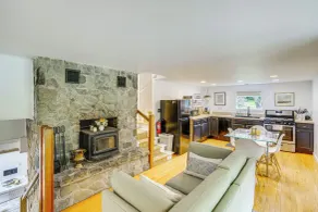 Games & Outdoor Entertainment: Upstate Family Home - Innvendig