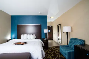 Hampton Inn & Suites by Hilton Regina East Gate - Zimmer