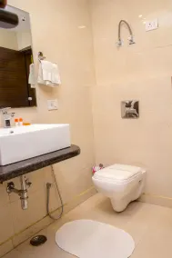 Hotel Pawan Plaza - Near BLK and Ganga Ram Hospital - Karol Bagh - Casa de banho