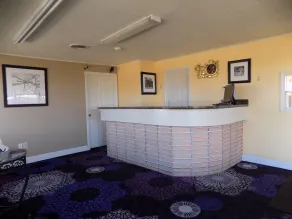 Budget Inn - Hall