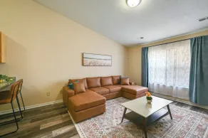 Pirate Game Day Base: Greenville Home Near Campus! - Interiør