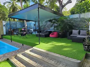 White Summerville Tourist Inn - Piscine