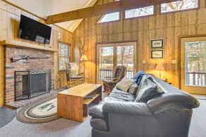 Private Lakefront & Boat Launch! Maine Family Home - Interiør