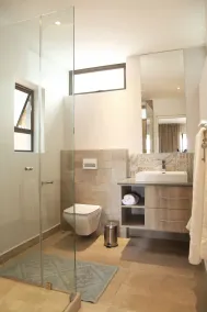 Sunrise Bay Self Catering - Badrum