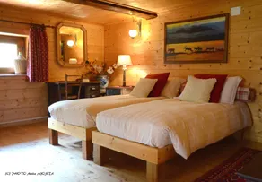 "CHALET dei FIORI" room & apartment - Zimmer