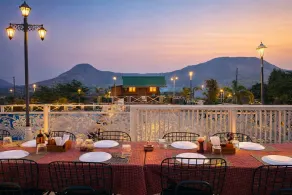 Sierra Vista Resort - Restaurang