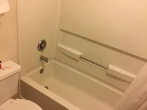 Super 8 by Wyndham Woodstock - Salle de bain