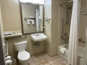 Quality Inn Placentia Anaheim Fullerton - Salle de bain